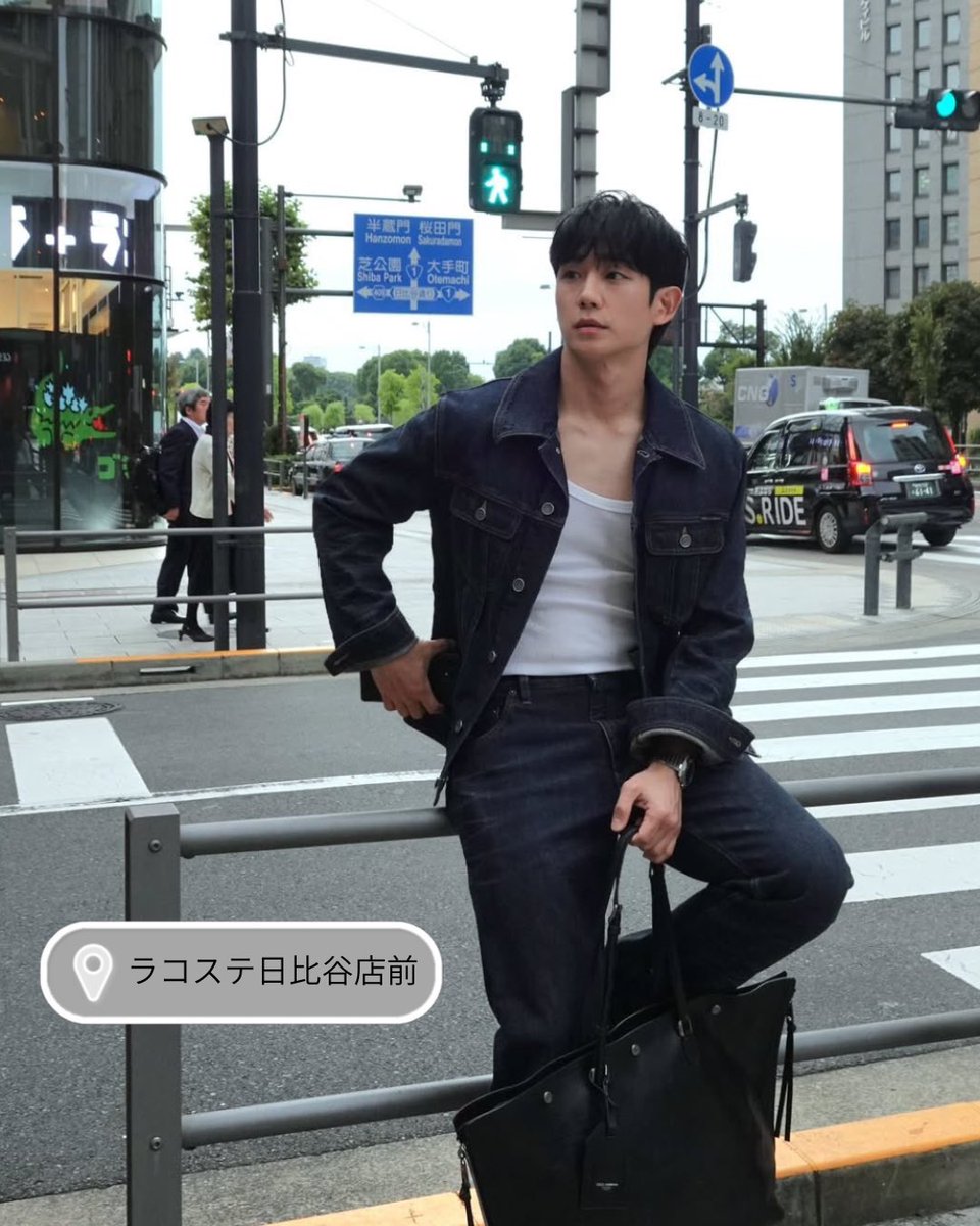 yan_haein's tweet photo. 250925 ヘインさん IG

📍有楽町駅 まんぷく食堂前（高架下）

📍ラコステ日比谷店前

📍TSUTSUMI （有楽町）前の横断歩道上 https://t.co/TsNNLxXG3s