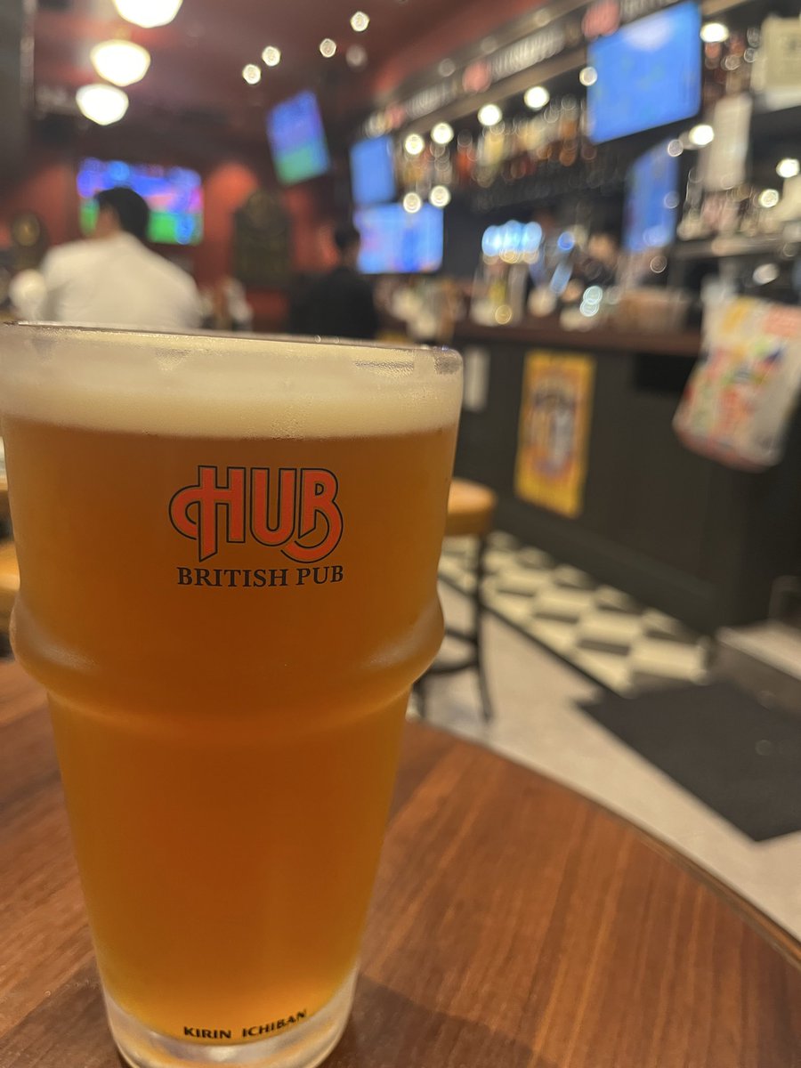 HUB_MIYAZAKI's tweet image. こんばんは!
本日は仕事の疲れを癒すためにHUBにきました笑
明日からも頑張ります🍻
 #HUB