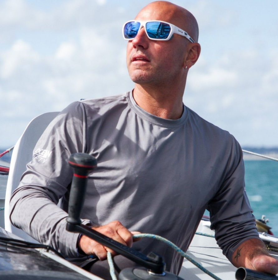 StimpflingEric's tweet image. #Voile⛵️⛵️⛵️
Damien Seguin au départ de la Route du Rhum 2026 en catégorie Multi Vintage. Le skipper sera à la barre de l’ancien FujiColor II, un Orma construit en 1990.
@guadeloupela1e @RouteDuRhum @sailingdamien