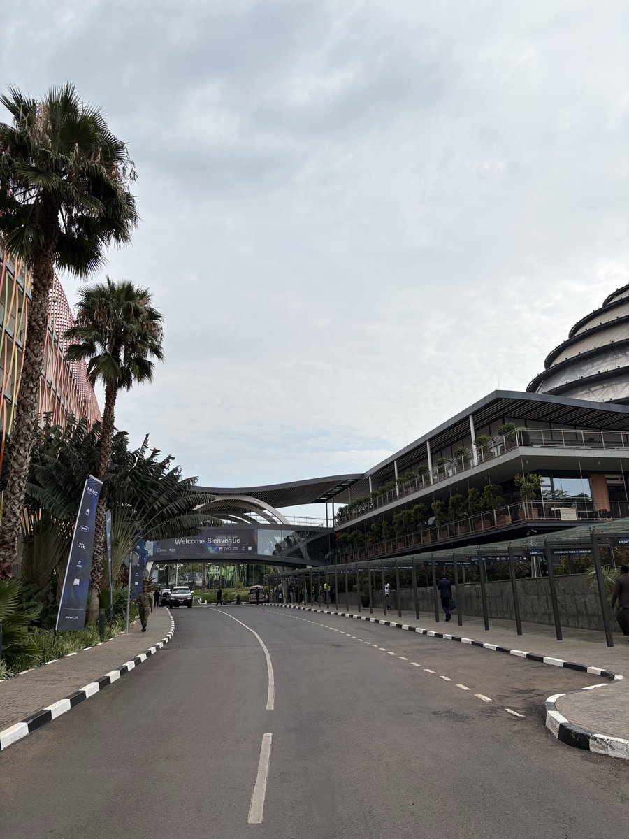MWCHub's tweet image. We are open! 🎉 
Don’t forget to tag us in all of your posts using #MWC25 📸 
@RwandaICT @RCBrwanda