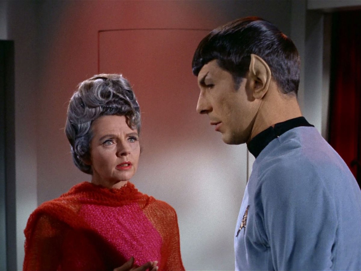 CemeteryGuide's tweet image. Three-time Emmy-winning actress Jane Wyatt(“Lost Horizon,” &quot;Father Knows Best,&quot; “Star Trek IV: The Voyage Home”) died on this date in 2006. She&apos;s at San Fernando Mission Cemetery.