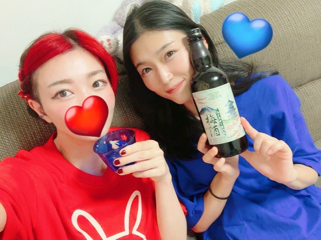 今月の赤裸々トークは10/23(木)21:00〜

…飲むどーーーーー❣️❣️❣️

トークテーマも募集中💙❤️

premier.twitcasting.tv/norizoyukkoro/…

#のりぞぉandゆっころ