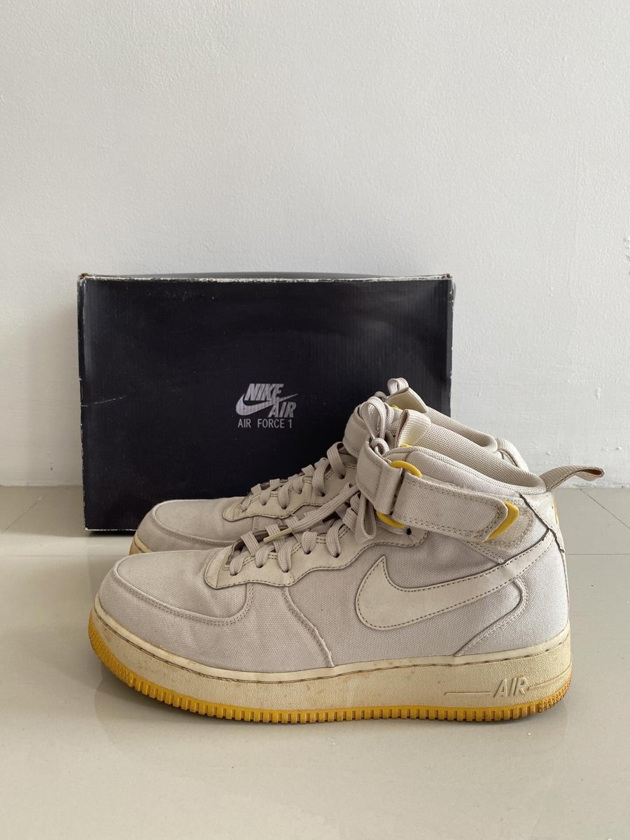 Dijual Nike Air Force 1 Only 1jt Nett
Size 27,5cm