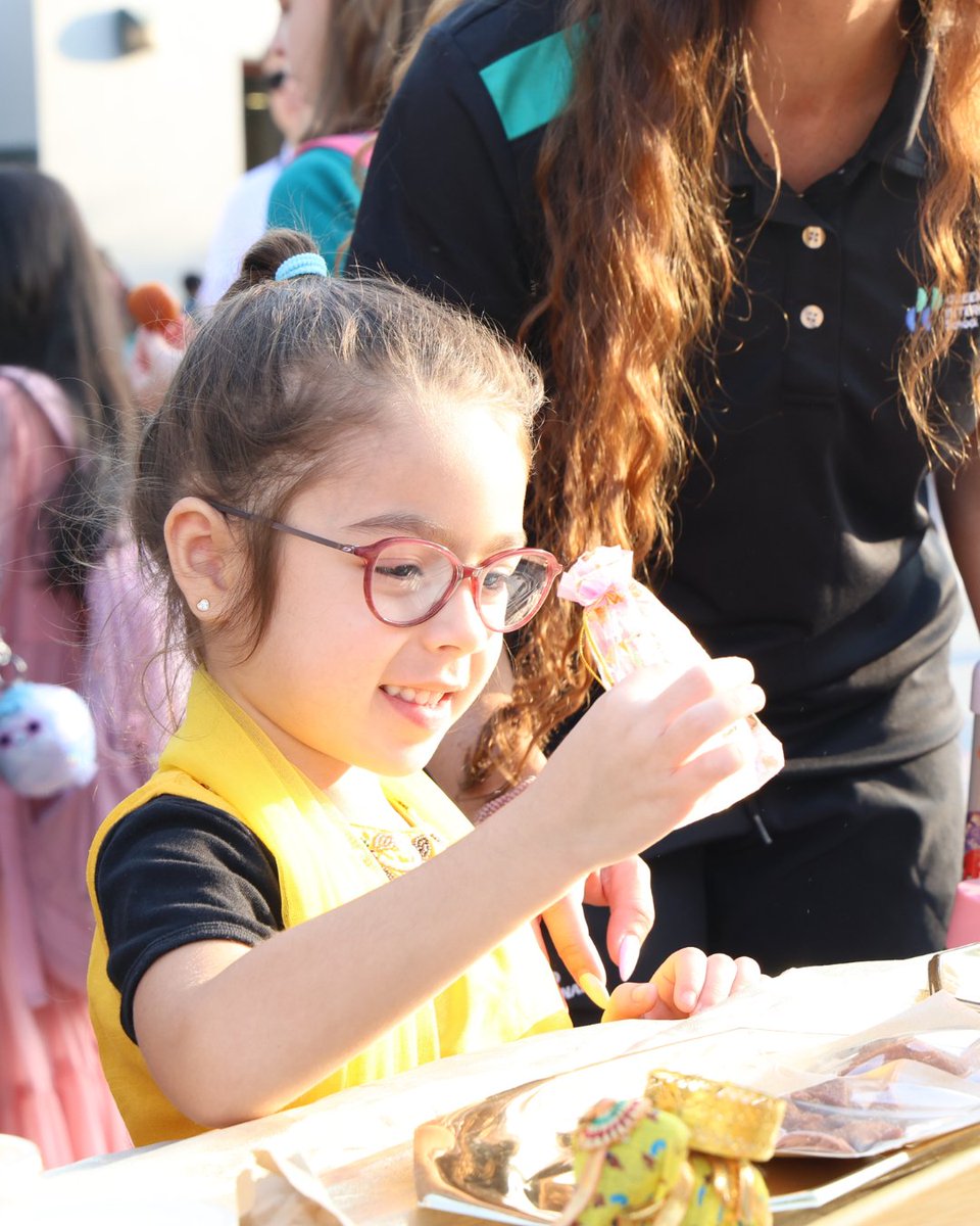 GreenfieldIntS's tweet image. A big thank you to our GCP team and Indian community for creating such a memorable celebration! 🪔  
#ThrivingTogether #behappybeGIS #ProudlyTaaleem #FestivalOfLights
@Taaleem