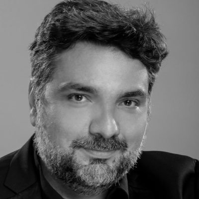 (AHORA) En <a href="/tiempodeshow/">Tiempo de Show</a> por <a href="/RadioDelPlata/">Radio Del Plata</a> nos damos el gusto de charlar -desde Madrid- con <a href="/JulioAwadMusic/">Julio Awad</a>. Ya dialoga con Marcelo Neira. No te lo pierdas!!! amdelplata.com