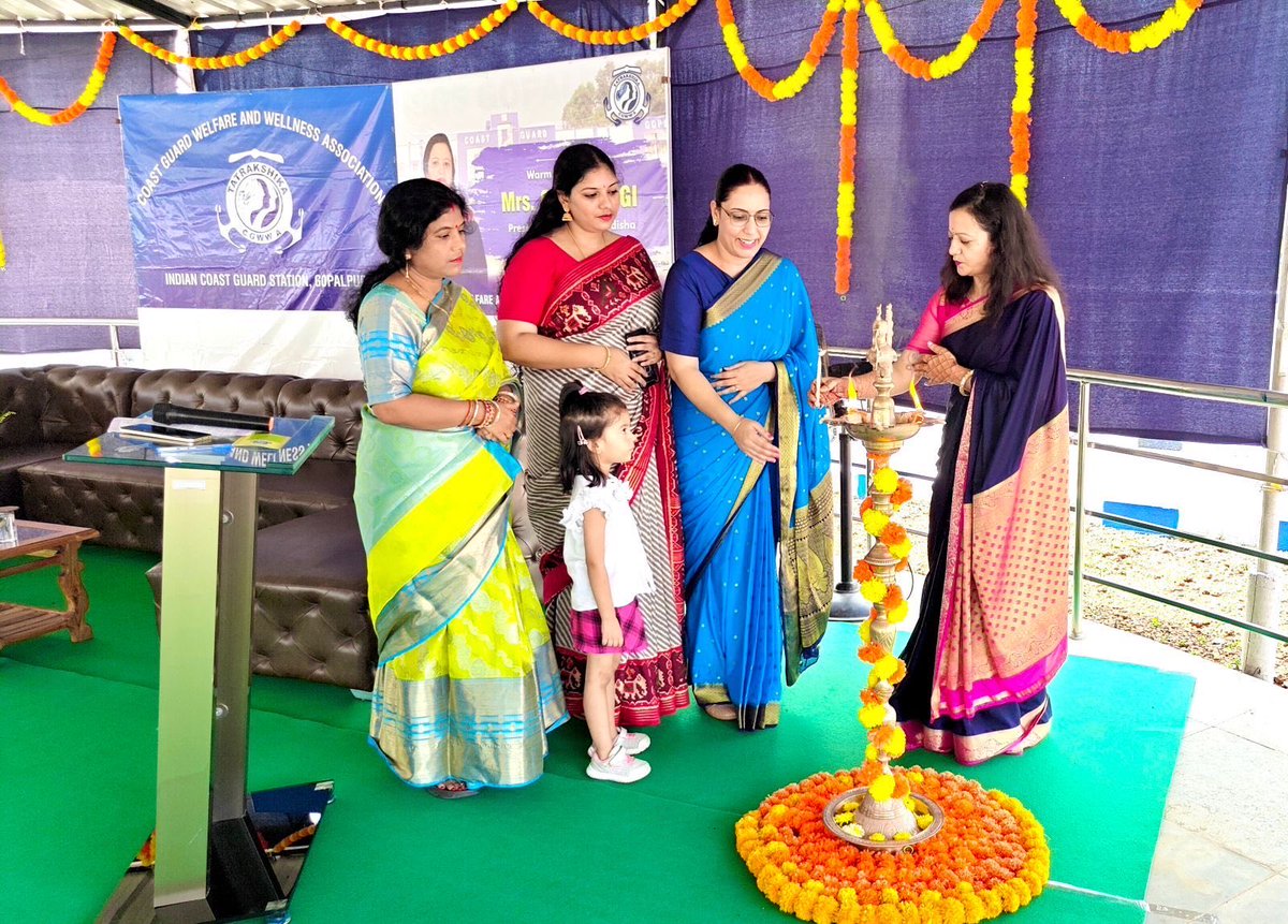 CGWWA_ICG's tweet image. On 08 Oct 2025, #CGWWA #Gopalpur organised a #SANJEEVAN Milan featuring a talk on “Stress: Its Reasons and Solutions” by Mrs. Naiya Dhiman, followed by a #SURUCHI cake-baking demo and fun group games, making it a lively and enriching day for all.
@IndiaCoastGuard