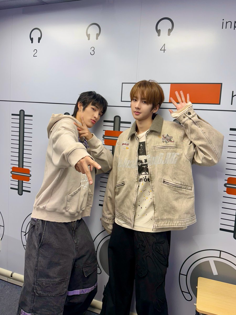 [📷]
#에이티투데이_251021

에투메가 간다.ᐟ.ᐟ
에티한테 간다ෆ⸒⸒⸜( ˶'ᵕ'˶)⸝

#82MAJOR #82메이저 #에이티투메이저
#82데이 #82TODAY