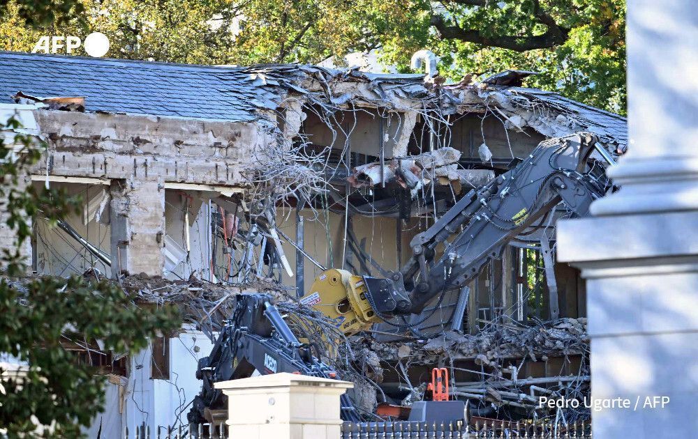 Trump is demolishing parts of the White House: It looks like he intends to remodel it as his Presidential Palace.

Dictators, who don't ever plan to leave office, do this kind of thing.

Good luck with those midterms, America.