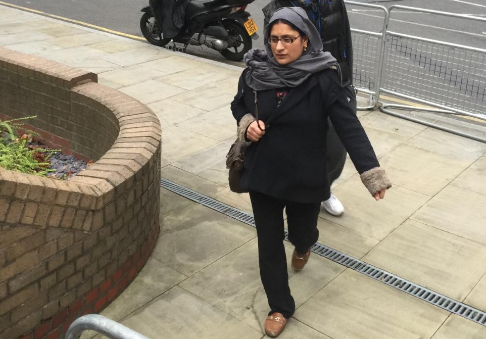 Western Intel (@thewesternintel) on Twitter photo 🚨🇬🇧 PICTURED: WOMAN WHO STOLE £156,000 IN BENEFITS AVOIDS JAIL
This is Tabassum Begum from Pakistan - she defrauded British taxpayers of £156,112 through fake benefit claims, all while hiding £260,000 in savings.
🔴 Convicted of large-scale benefit fraud
🔴 Escaped prison with 🚨🇬🇧 PICTURED: WOMAN WHO STOLE £156,000 IN BENEFITS AVOIDS JAIL
This is Tabassum Begum from Pakistan - she defrauded British taxpayers of £156,112 through fake benefit claims, all while hiding £260,000 in savings.
🔴 Convicted of large-scale benefit fraud
🔴 Escaped prison with