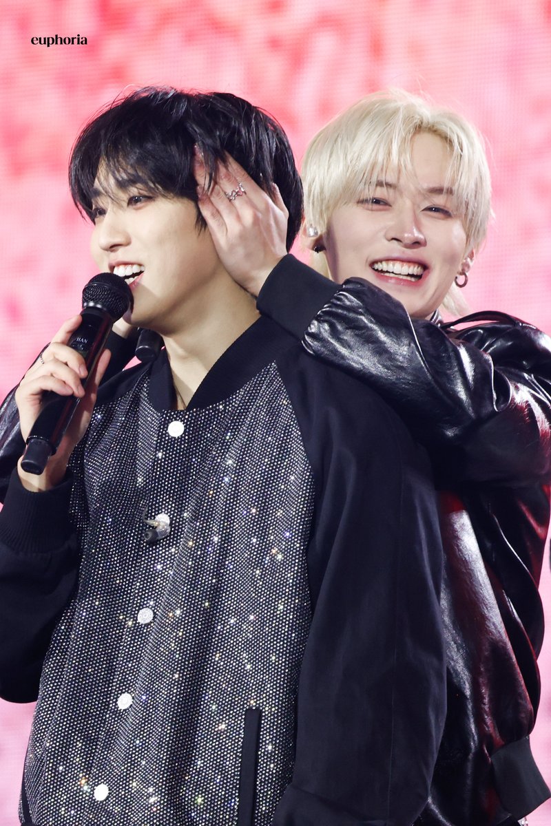 ๐๐ฎ๐ฉ๐ก๐จ๐ซ๐ข๐ (@euphoria_0325) on Twitter photo 251019 HQ
dominATE : celebrATE Day 2
๐ฅข๐ฅข
#StrayKids #SKZ #์คํค์ฆ #์คํธ๋ ์ดํค์ฆ   
#Han #ํ์ง์ฑ #ํ #LeeKnow #๋ฆฌ๋
ธ 
#๋ณด๋ฐ๋์ง #minsung #ํ๋ฐ 251019 HQ
dominATE : celebrATE Day 2
๐ฅข๐ฅข
#StrayKids #SKZ #์คํค์ฆ #์คํธ๋ ์ดํค์ฆ   
#Han #ํ์ง์ฑ #ํ #LeeKnow #๋ฆฌ๋
ธ 
#๋ณด๋ฐ๋์ง #minsung #ํ๋ฐ