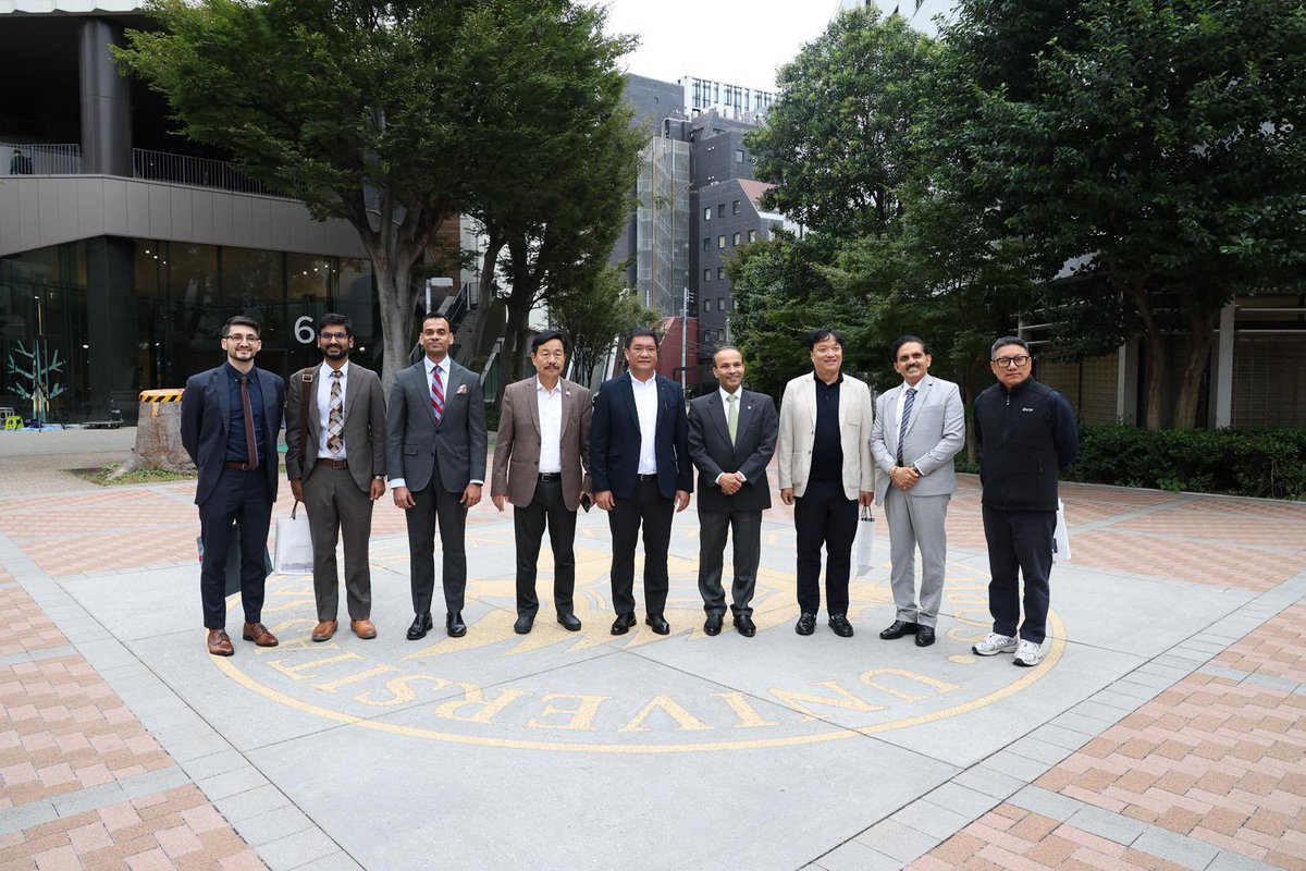 Took a walk around the beautiful campus of Sophia University, located in the heart of Tokyo.
It was a pleasure meeting Prof. Sali Augustine SJ, who once worked in Arunachal Pradesh and is now serving as the Chancellor of Sophia University.
Also delighted to meet several Indian