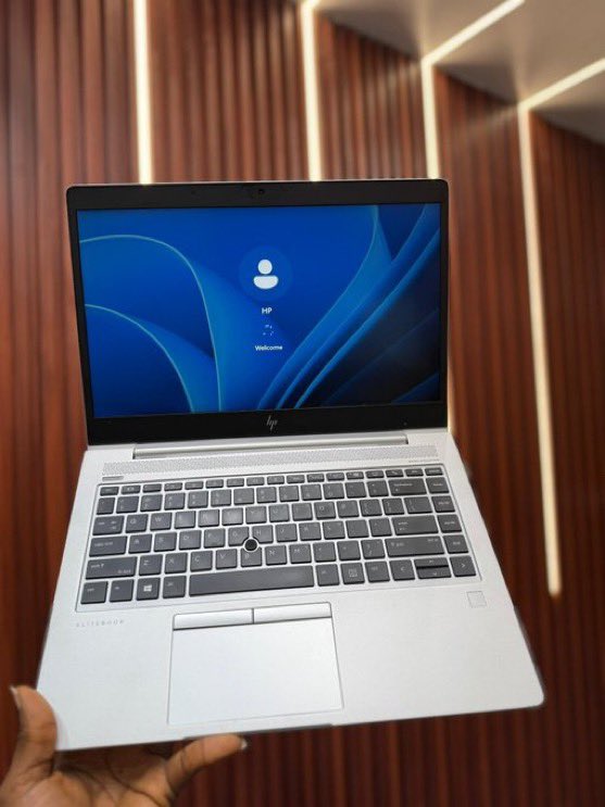 Ruf_ayi's tweet image. *HP ELITEBOOK 735 G6 GAMING*
AMD Ryzen 7 PRO 10th gen
base 02.30ghz 03.60GHZ
•Neat
•13"3 inch
•Memory speed: 2400mhz
•16GB DDR4 Ram
•256GB SSD
•Graphics: Amd Radeon (TM) Vega 8
Graphics (2gb dedicated)
•keyboard💡
•FINGERPRINT\FACE ID
•TOUCHSCREEN
Gh: 4.5k
☎️0241636577