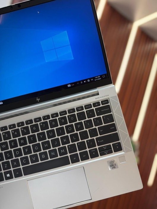 0panaa_1's tweet image. *HP ELITEBOOK 830 G7*
Intel core i5 10th gen vpro base speed 1.7ghz to 2.4ghz max turbo frequency
•14 inches
•16 GB DDR4 Ram
•256GB SSD
•Graphics: intel UHD 620(8GB)
•USB Type C
•FHD display
•keyboard💡
•FACE ID/Fingerprint
•Charger🔌
Gh: 4.2k
☎️0241636577