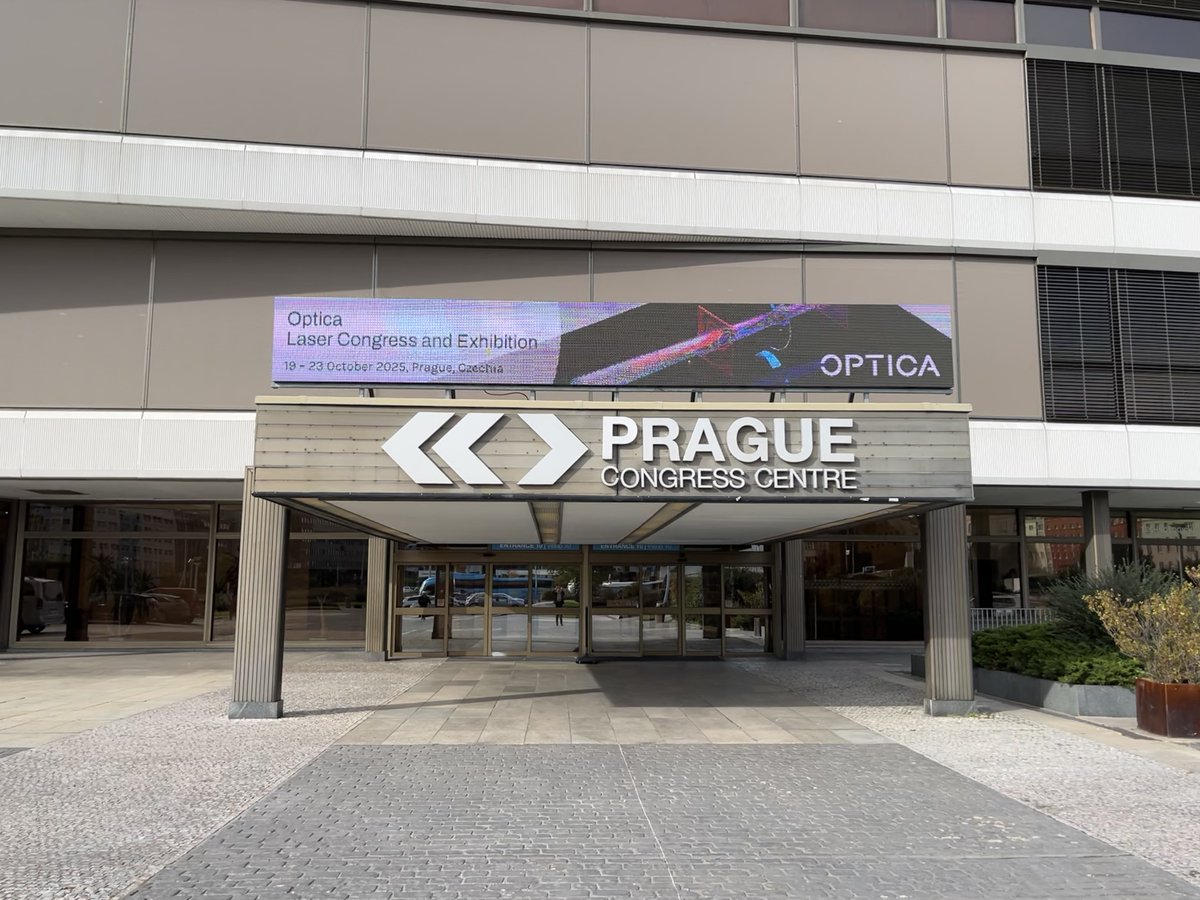 OxideYamanashi's tweet photo. Optica Laser Congress and Exhibition 2025 (ASSL)にOXIDEが出展中です!
ブースは104(入口すぐ!)
皆様のご来場を心よりお待ちしております。
この機会をお見逃しなく。
📅: 2025/10/19-23
#Optica #ASSL #光技術 #オキサイド #OXIDE https://t.co/zJvaFGadT4