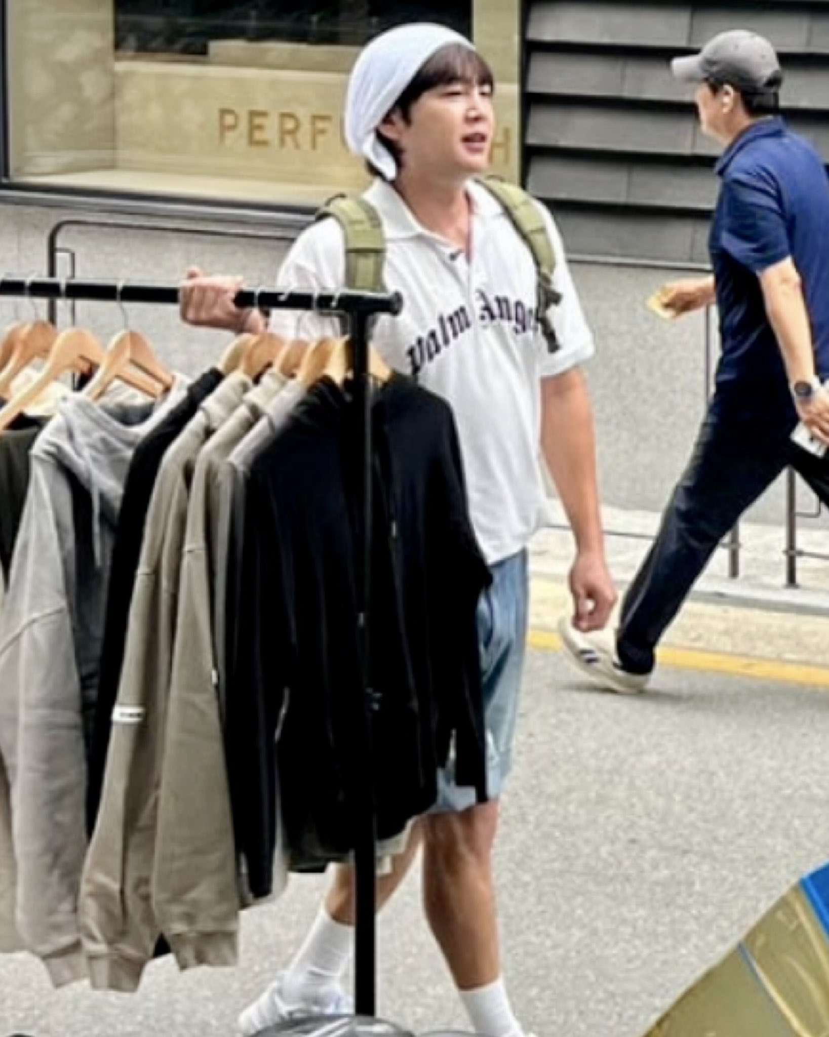 チャン・グンソク私服★Sharemylifestyle グンちゃん💕short撮影📹は 身近な所で撮影👍🤭 今回は事務所内