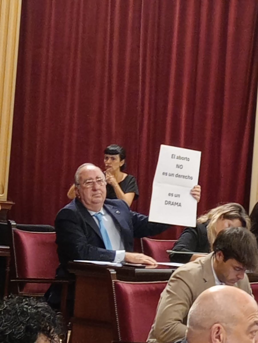 El aborto NO es derecho, es un drama. Hoy en el <a href="/ParlamentIB/">Parlament de les Illes Balears</a> defendiendo la  VIDA 🤰🤱🏻