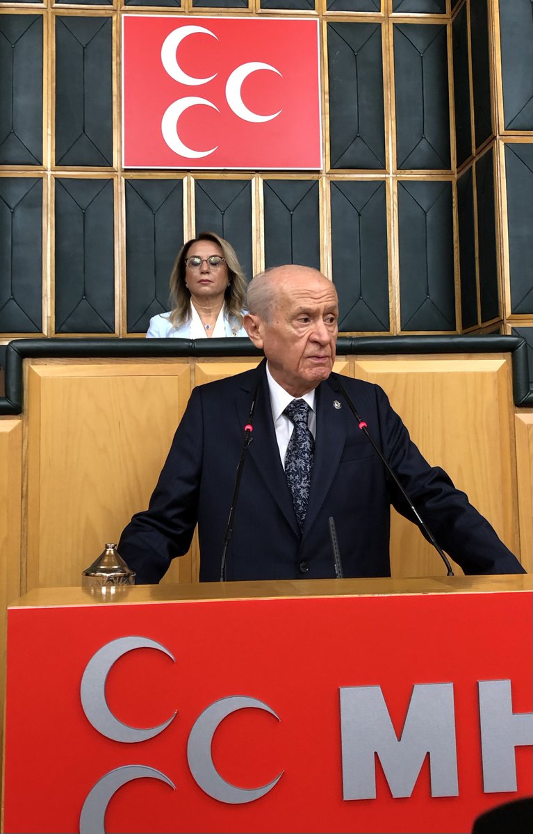 Herkesin aklını başına alarak Kıbrıs’taki seçimleri iyi okumasını, federalizme giden mayınlarla dolu güzergâhın ülkemize ve bölgemize nasıl yansıyacağını dikkatle tefsir etmesini halisane temennimdir.

Meselenin demokratik haklarla ve sandığa saygıyla alakası hiç yoktur.

Zira