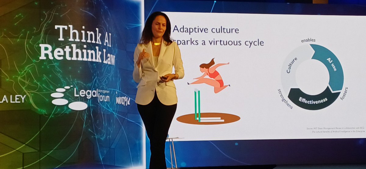 Madeleine Bernhardt, directora del Bucerius Center on the Legal Profession en #Legalforum25 <a href="/FAranzadiLALEY/">Fundación_AranzadiLALEY</a> las empresas que consiguen adaptar su cultura para apoyar las estrategias en materia de IA tienen más posibilidades de tener éxito en su transformación