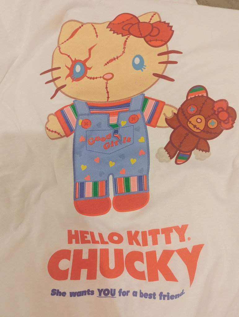 Lilli_mushnip's tweet image. My new favourite t-shirt! My friend went to America & kindly got me this t-shirt 😭💖 isn't she perfect??
