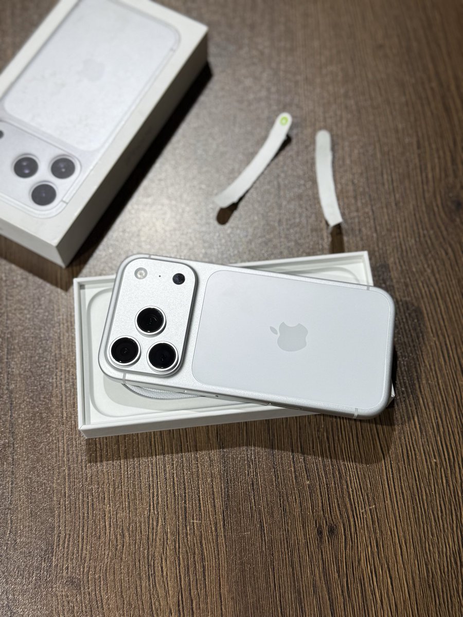 Just Unboxed iPhone 17 Pro 512GB unit.

Best on the Line up. Greatness