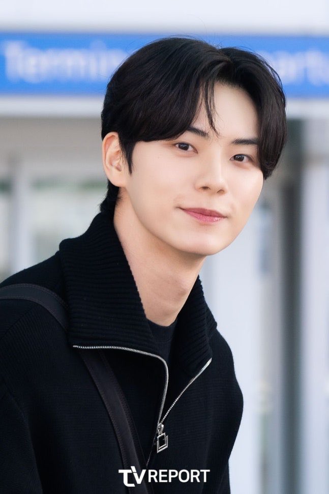 m__nhjc's tweet photo. 251021 Bon Appetit Your Majesty Reward Vacation Incheon Airport Departure Press Photos

📸 LEE CHAEMIN

#이채민 #LEECHAEMIN #BonAppetitYourMajesty https://t.co/1Pdr5iHhlq
