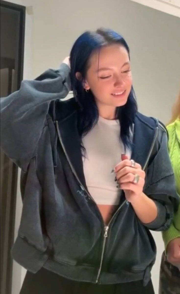 zoktayın sevgi dili: kıyafetini ele geçirmek