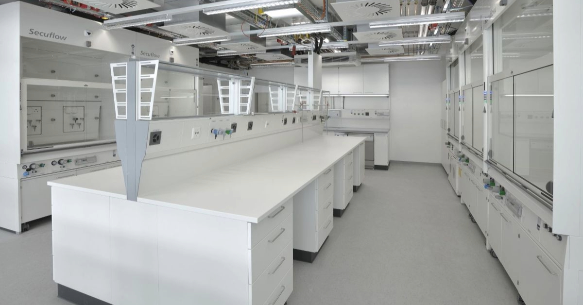 tremcocpgiberia's tweet image. ¿Centros de datos o salas blancas? Flowcrete tiene la solución ESD certificada. Rendimiento, estética y seguridad.
Descubre nuestros casos de estudio 👉hubs.li/Q03LG3FT0
#Flowcrete #Nullifire #CentrosDeDatos #TremcoCPG