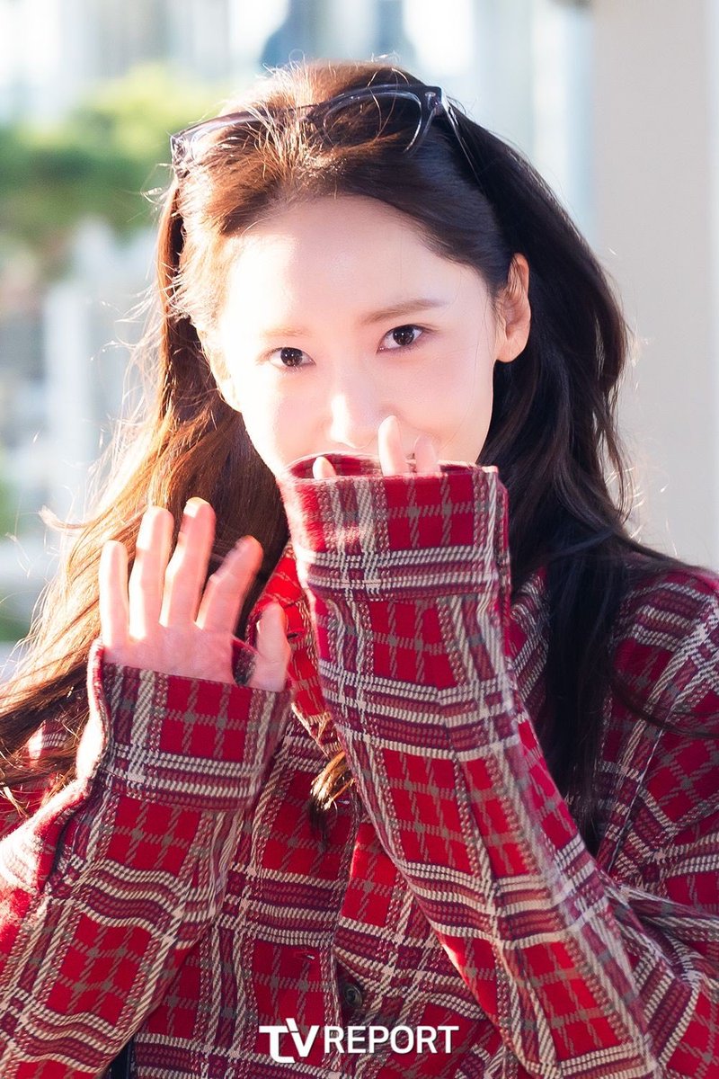 Lim YoonA on her way to Da Nang, Vietnam to enjoy her reward trip for #BonAppetitYourMajesty🥹🤍