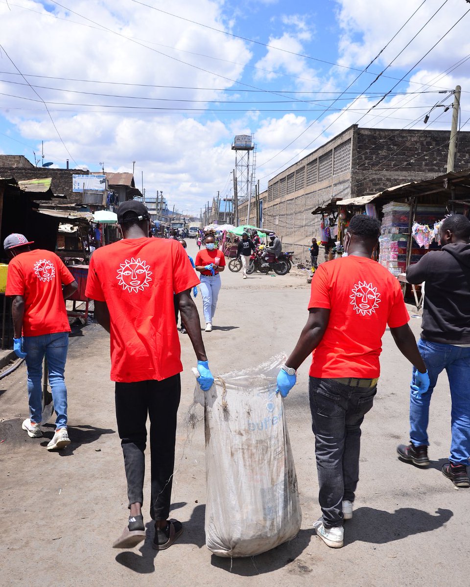 javahouseafrica's tweet image. The initiative brought together local residents, community groups, and
corporate partners, all working side by side to create cleaner, greener, and more sustainable spaces for everyone.
#JavaCares #MazingiraDay #SustainabilityInAction
#JavaFoundation #CommunityImpact #JavaLove