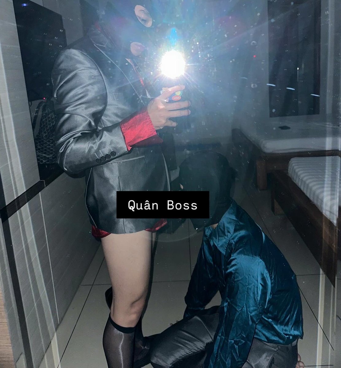 officegayvn1990's tweet photo. sau giờ làm là giờ cậu nứng...tuyển dog có thể giải toả cơn nứng cho cậu mỗi ngày https://t.co/4Gk9QG8ylt