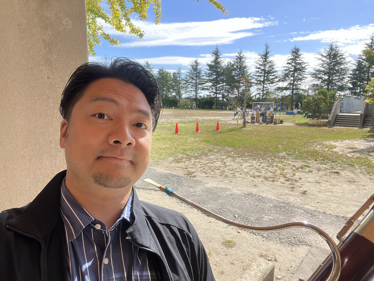 文化庁公演1日目🎵
体育館いっぱいに広がる子どもたちの歌声に、思わず胸が熱くなりました🥹
みんな真剣に聴いてくれて本当に嬉しかったです。
明日も良い時間になりますように✨

#文化庁公演 
#吹奏楽 
#東京佼成
#ファゴット