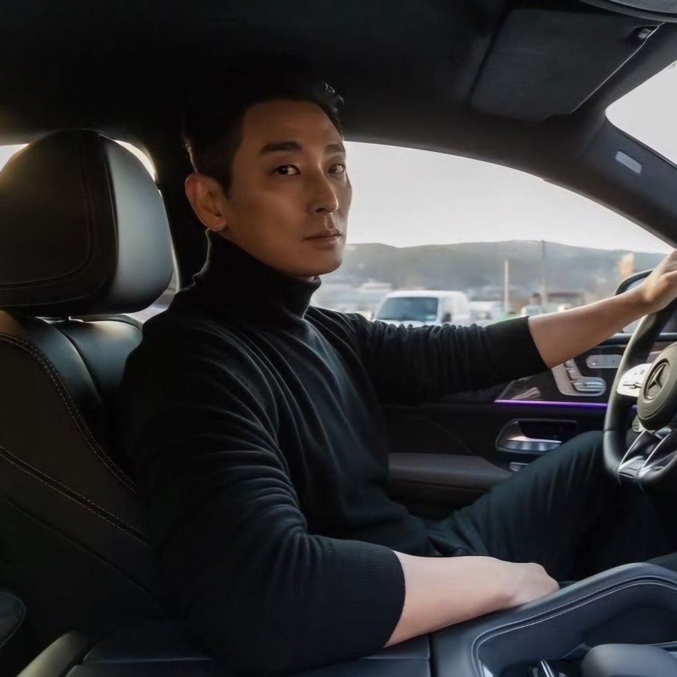 이거 넘 조은게 데이트하다가 작은 말다툼한 강재생각나
옆에 양재원 있는데 복수한다고 부스러기 개쩌는 과자 먹고 있어도 백강혁 차에 흘리는거 신경 1도 안쓰고 애 입가 닦아주기랑 화해타이밍 보고 있는거 같음ㅋㅋㅋㅋㅋ