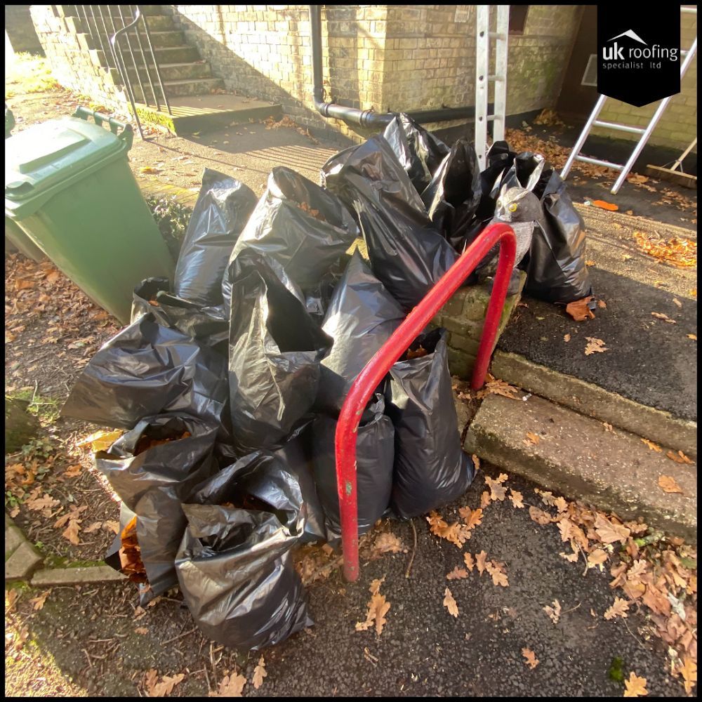 #ThrowbackThursday 🌟
Last year our team helped out at Chingford Parish Church 🏡🍂
Clearing leaves &amp; downpipes to keep this historic building protected.
Big smiles, big hearts &amp; a cleaner church to show for it! 💪
#GivingBack #Community #UKRoofingSpecialist