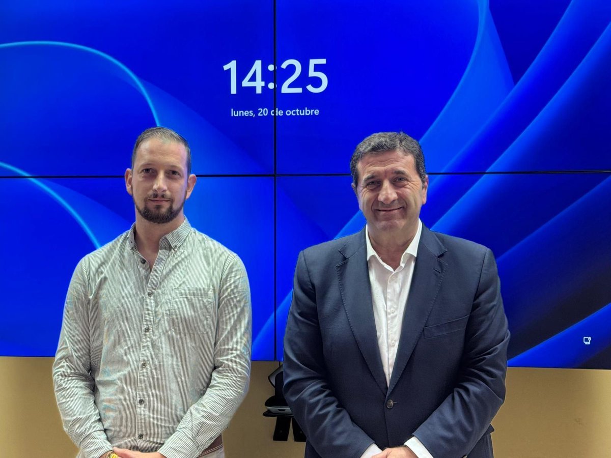 El <a href="/ciudadjerez/">Ayuntamiento de Jerez</a> se compromete con la #UMT a incluir plazas reservadas para militares en las próximas convocatorias de Policía Local y a estudiar nuevas vías de incorporación laboral. 
💬 Un paso firme hacia la reinserción laboral de la tropa y marinería.
umtespana.es/jerez-reserva-…