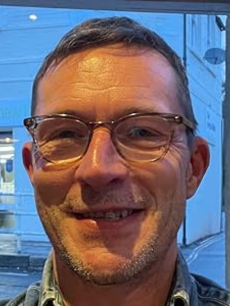 Thanks Phil <a href="/Hickesy/">Phil Hickes Author</a>  for supporting <a href="/BBCCiN/">BBC Children in Need</a> again this year.
Can you share a link to your lot with your fans and followers?
jumblebee.co.uk/auction/detail…

We will be in touch with you after Children in Need night, 14th Nov, to provide you with your successful bidder's details.