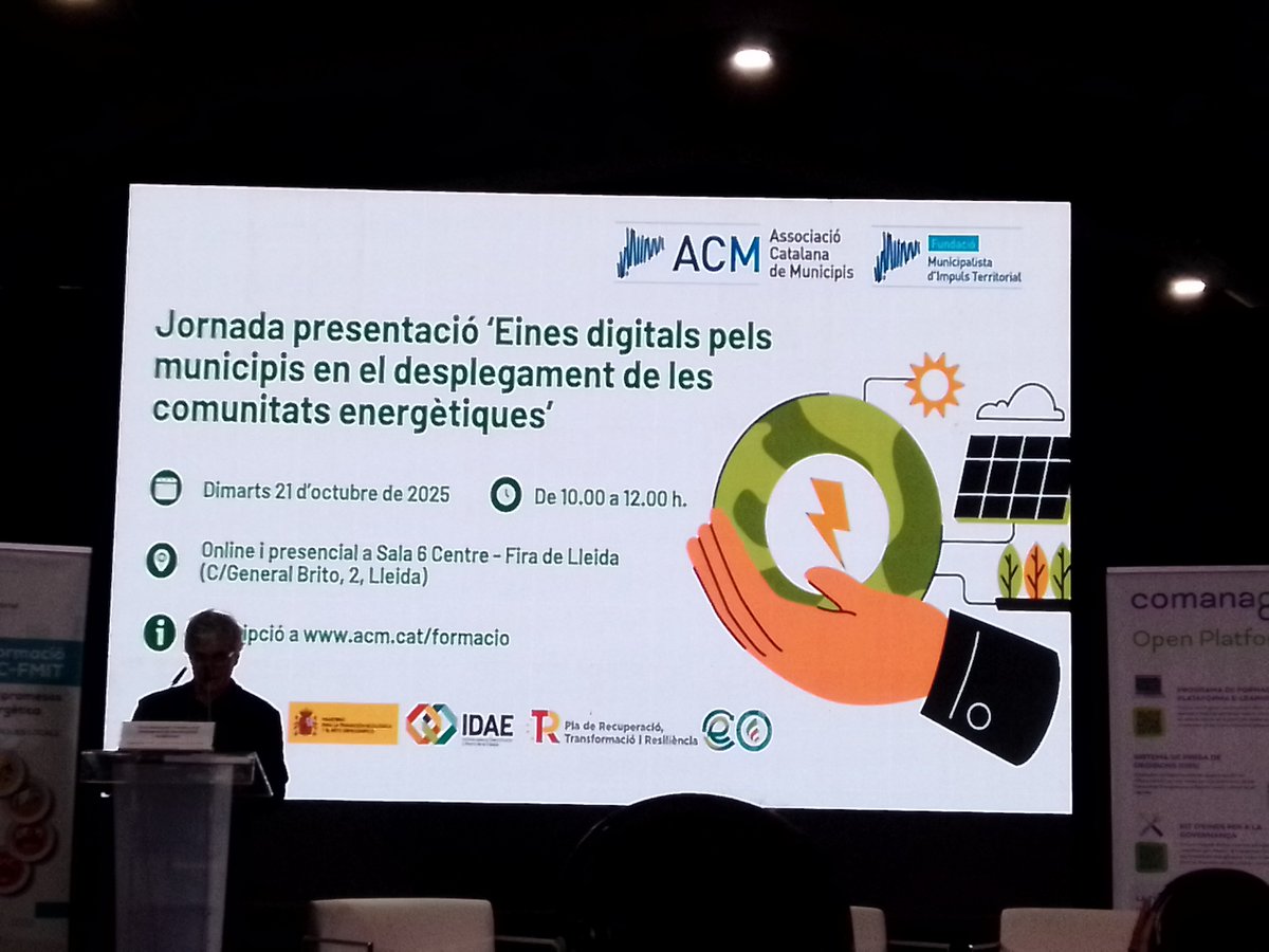 Avui som a Lleida a la Fira Municipalia. A punt de començar la xerrada sobre eines de gestió pels municipis en el desplegament de comunitats energètiques.