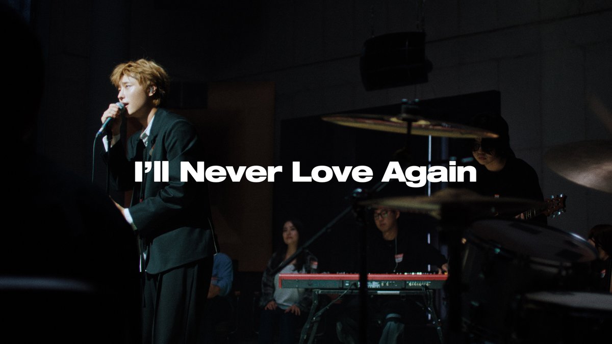 WOODZ 'I'll Never Love Again' Live Clip

🎬 youtu.be/2LLoZ3QlSBg

#WOODZ #우즈 
#INLA #I_ll_Never_Love_Again