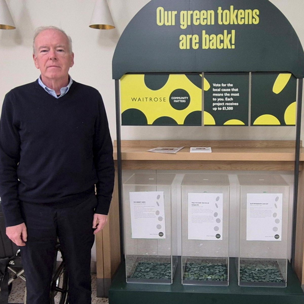 AgeUKNorthants's tweet image. We’re thrilled to be chosen by @waitrose in #Towcester for the #CommunityMatters scheme! 💚 Neil from our #daycentre at #LeesonCourt popped in to see how the green tokens are stacking up. If you get a green coin, please pop it in our slot — it helps us take clients on day trips!