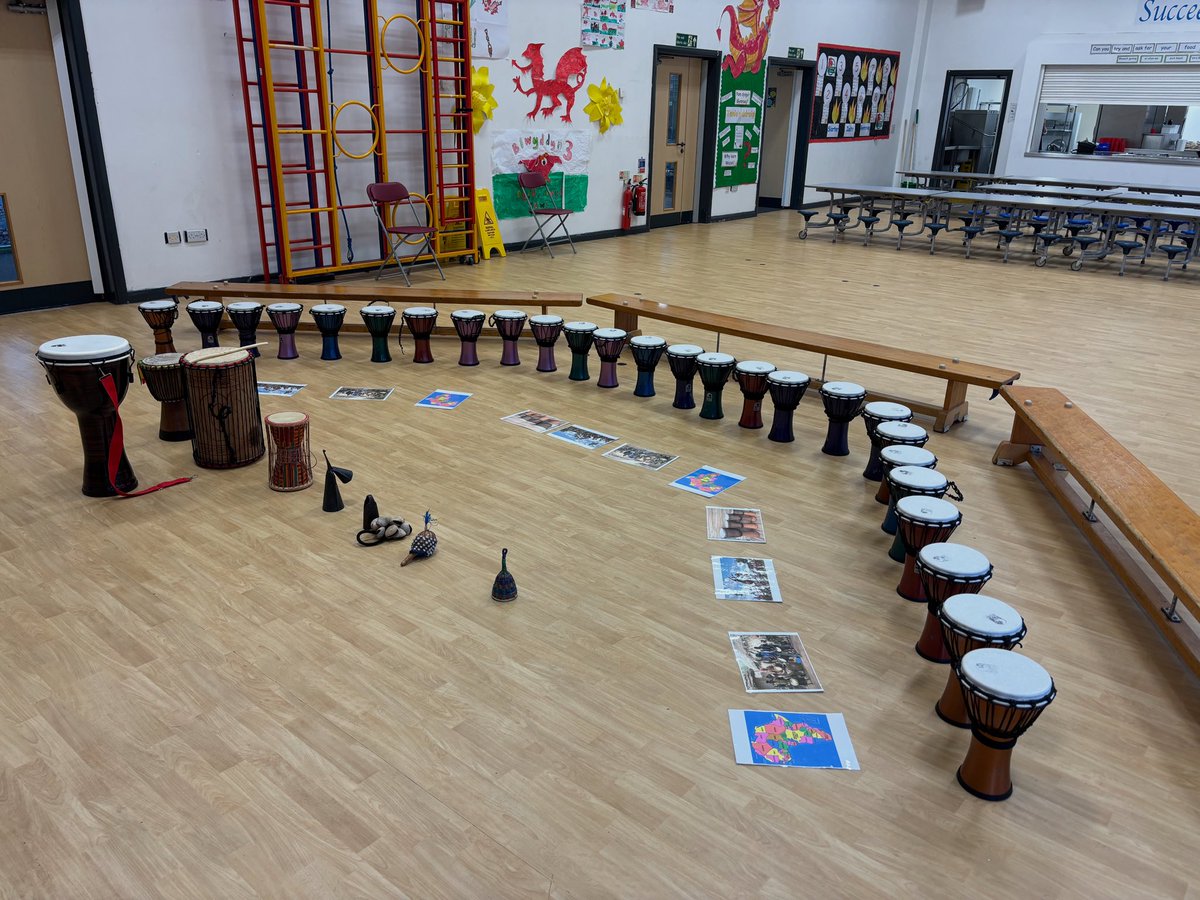 So nice to be back in Maes Y Morfa Primary for some African drumming workshops today 🪘