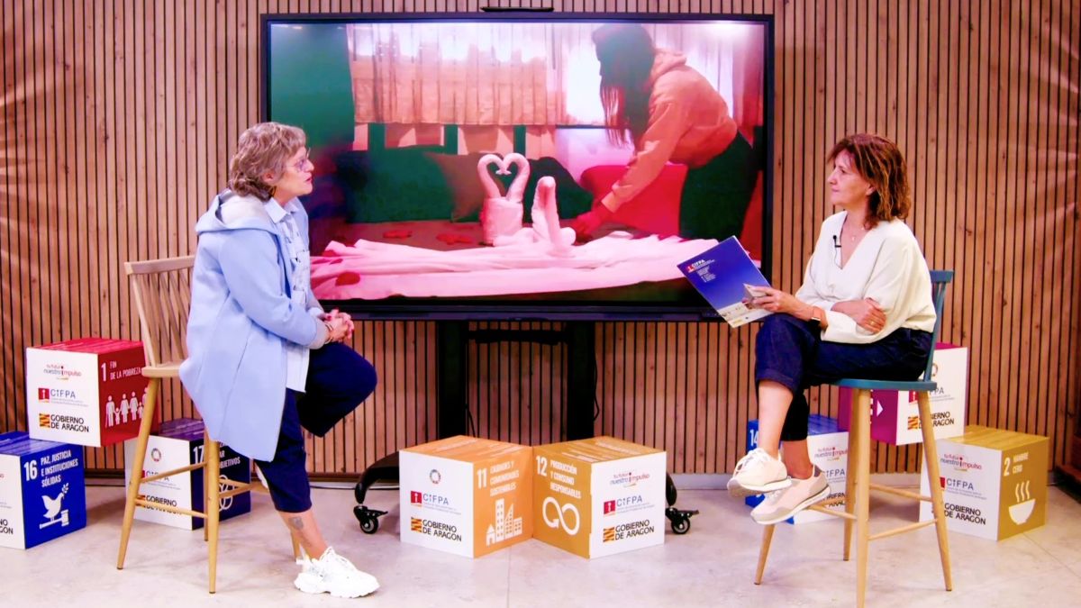 Boletín informativo del 22/10/2025

- Curso de Programaciones didácticas competenciales en los grados D y E de FP
- Primer Seminario de Coordinadores Bilingües de Formación Profesional (FP)
- Entrevista a Teresa Castaño, directora del CPIFP San Lorenzo

mailchi.mp/cifpa/hwhjjoey…