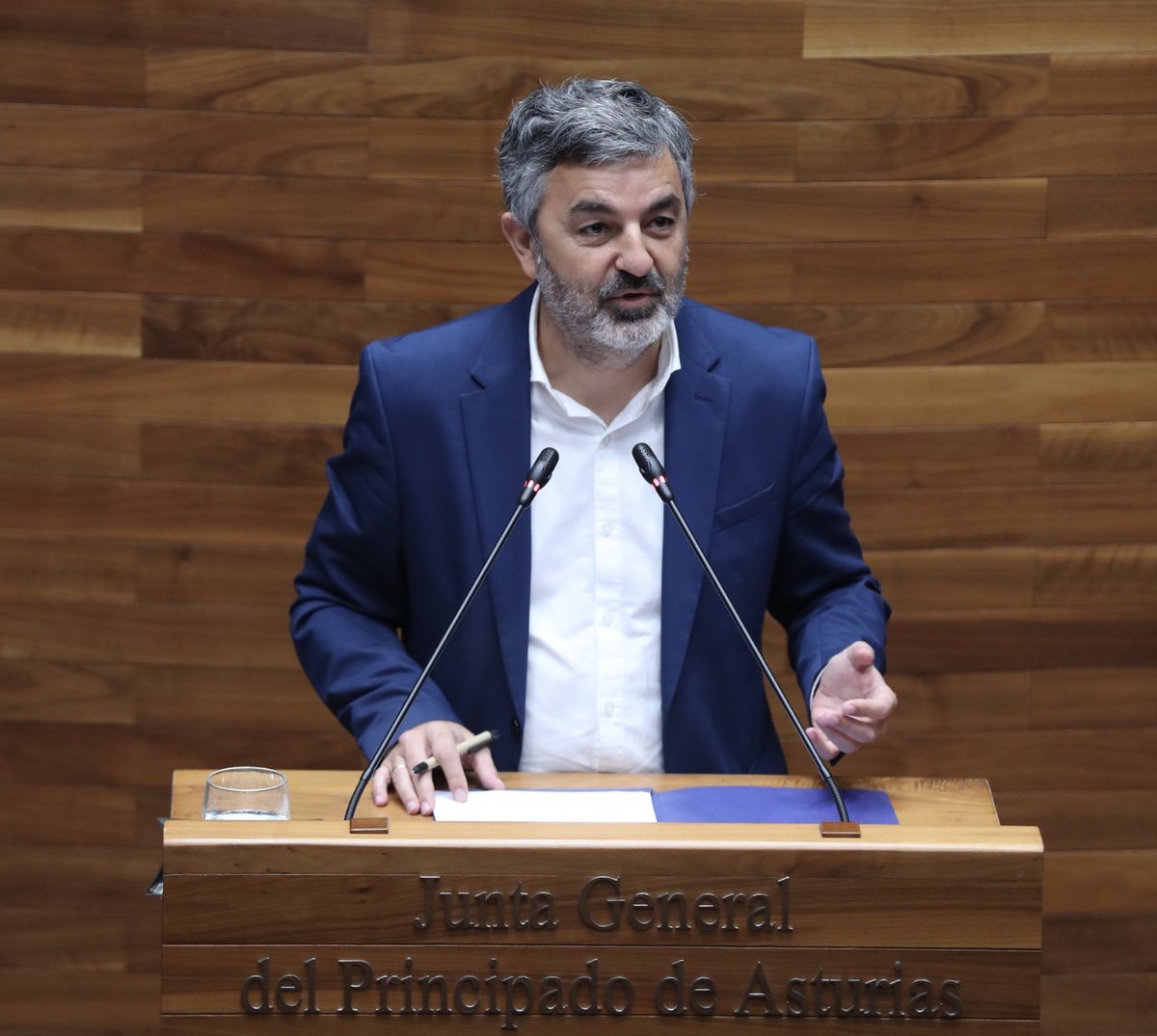 🏛  Ya ha comenzado el Pleno en la Junta General del Principado
👉 En unos minutos, el consejero de Movilidad, Medio Ambiente y Gestión de Emergencias, Alejandro Calvo, responderá a dos interpelaciones parlamentarias. 
📺 Puedes seguirlo en directo aquí 👇
goo.su/z7MNQ