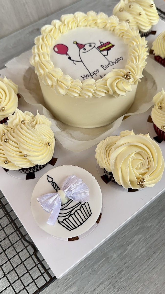 desserthouse_ug's tweet photo. Who says you can’t buy yourself cake🥳

#desserthousetreats https://t.co/JmmgaP9DsN