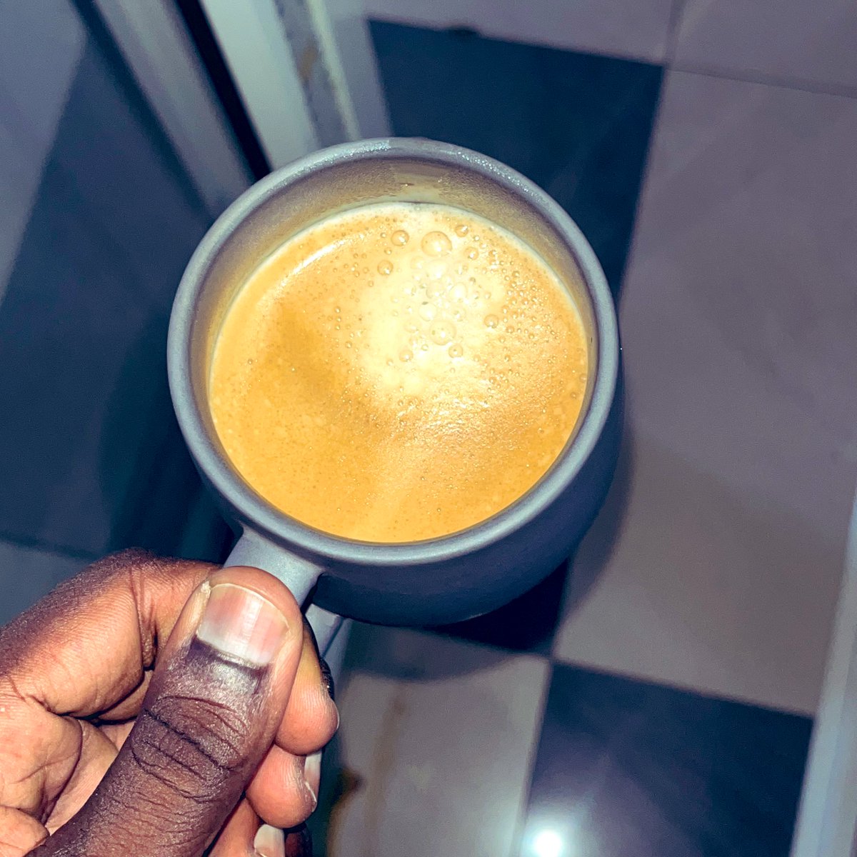 mahmoud_td's tweet photo. C’est l’heure prenez votre tasse du café et entamez la journée.
☕️ #coffemode #coffejunky https://t.co/qyOoBkzA27