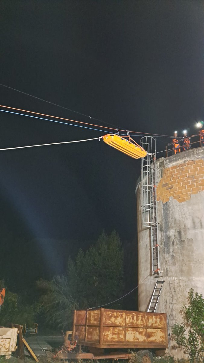 Pompiers 04 tweet media