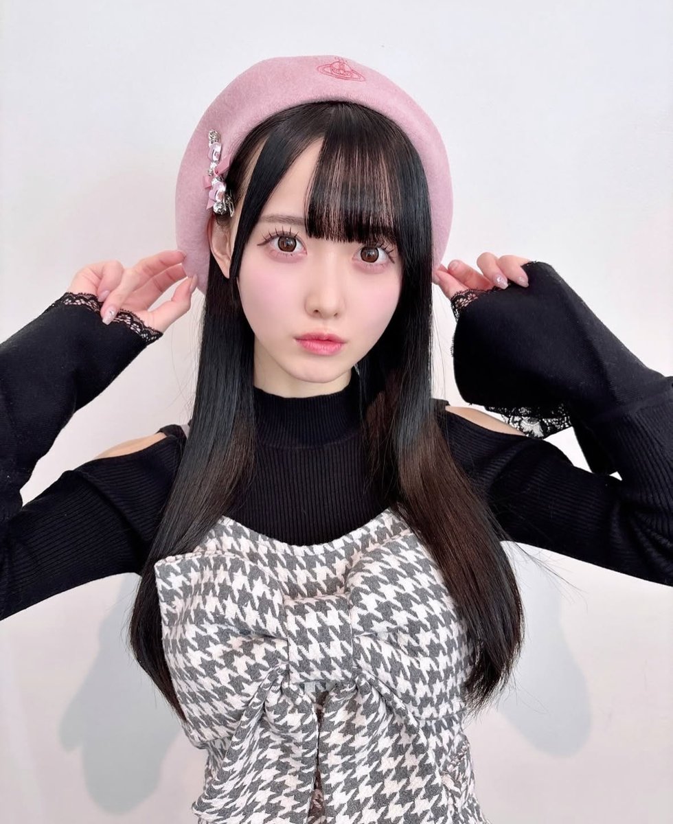 mmnynn__'s tweet photo. @ApresJ 高嶺のなでしこの松本ももなちゃんです(ᐢ ̫ᐢ)とってもスタイルが良くてどんなお洋服でも着こなせる子です🖐🏻💗 https://t.co/Db0ENnOVul