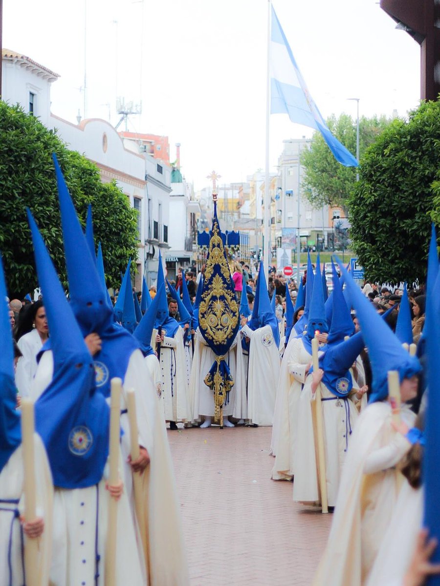 🔵Atención al Hermano.
Se informa a todos los hermanos que la Casa Hermandad permanecerá abierta todos los Martes en horario de 20.30h a 22.00h para la atención al hermano.