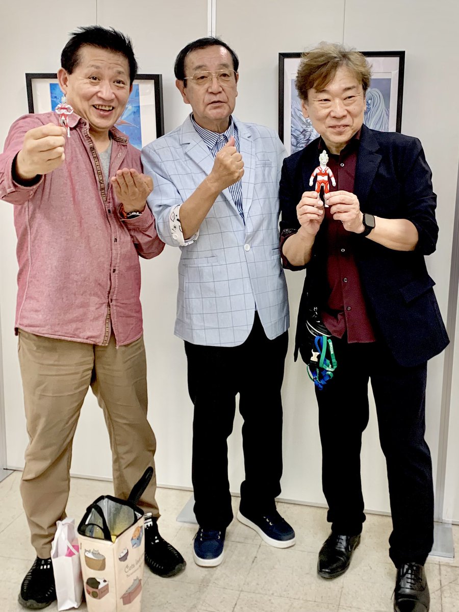 #フクヤマニメ
麻宮騎亜先生原画展
「ウルトラマンA」LDジャケの全画稿展示！
やっぱアナログは念がこもってるぜー！と興奮。

そこに羽原信義監督のアテンドで高峰圭二さんがいらしていて…
興奮を通り越して心臓が止まりそうになる。
14年ぶりにご挨拶をし、生涯初めて写真をご一緒したのでした。