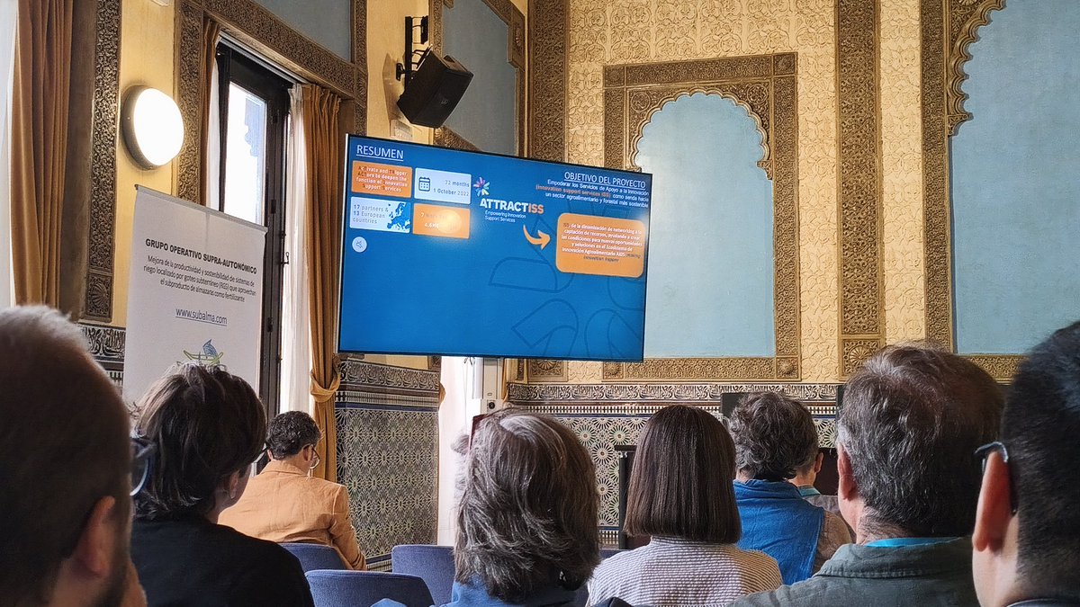 cei_A3's tweet image. Lola de Toro, directora-gerente del @cei_A3, ha explicado la dinamización de ecosistemas de innovación agroalimentaria en Andalucía, poniendo el ejemplo de proyectos como @attractiss y Grupos Operativos que dan respuesta a las demandas del sector. 

#ATTRACTISS