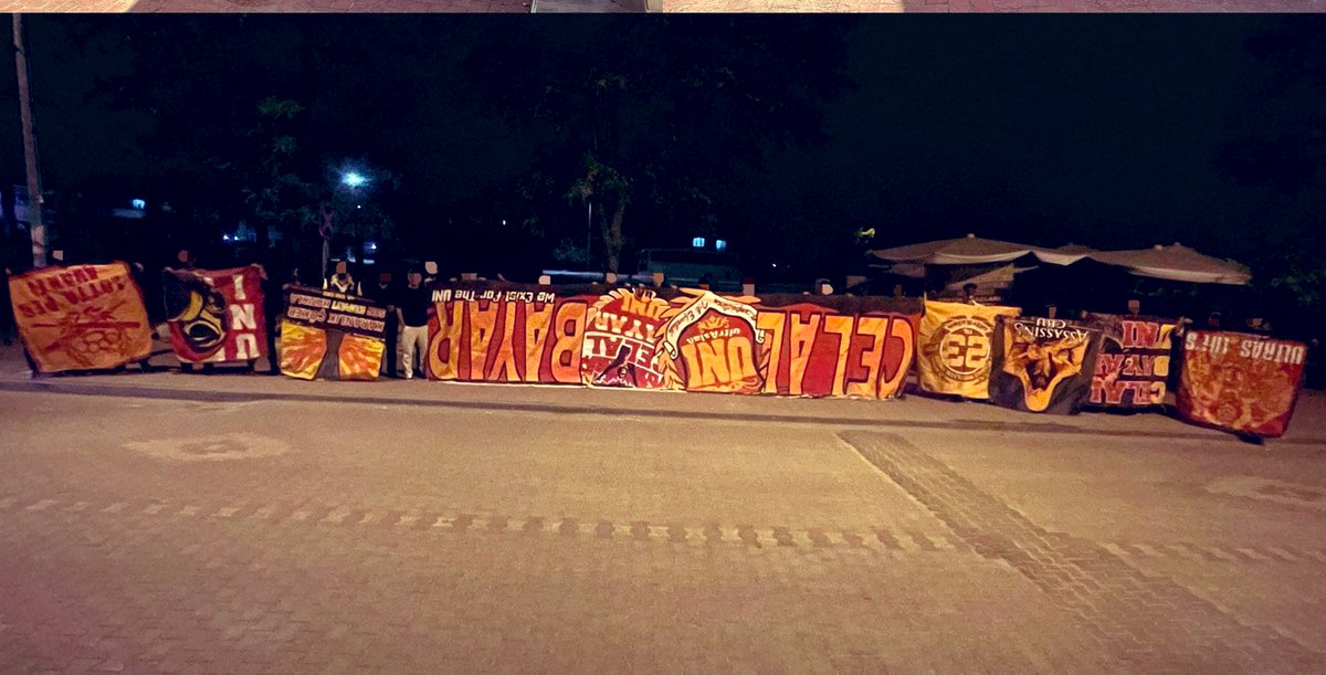 İki günde bütün tribününüzü ters çevirdik, sizin kadar eğlenmedik. Azıcık ultras kültürünüz, birazcık şerefiniz olsaydı, çoktan bir grubunuz kalmamıştı. 

Eğlence bittiyse gerçeklerle yüzleşme vakti, bizimle hiçbir zaman denk olamayacaksınız… <a href="/UNIAttack34/">UNI ATTACK</a>