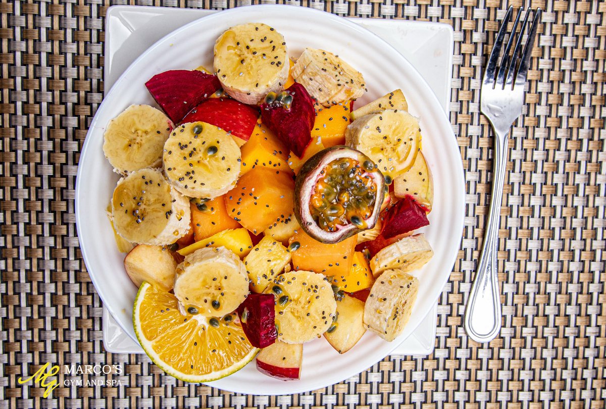 As you power through Spinning today (6–7PM) and flow into Aerobics (7:15–8:15PM), let our fruit platter be your reminder to fuel your effort, restore your balance, and keep your energy in motion.😀